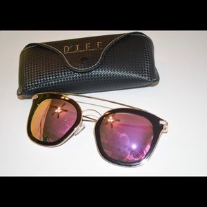 Pink Diff sunglasses